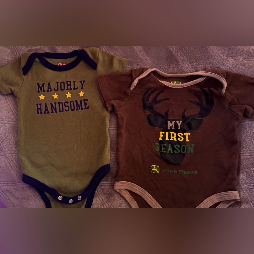 🦌🌲💚 2 Infant Onesies